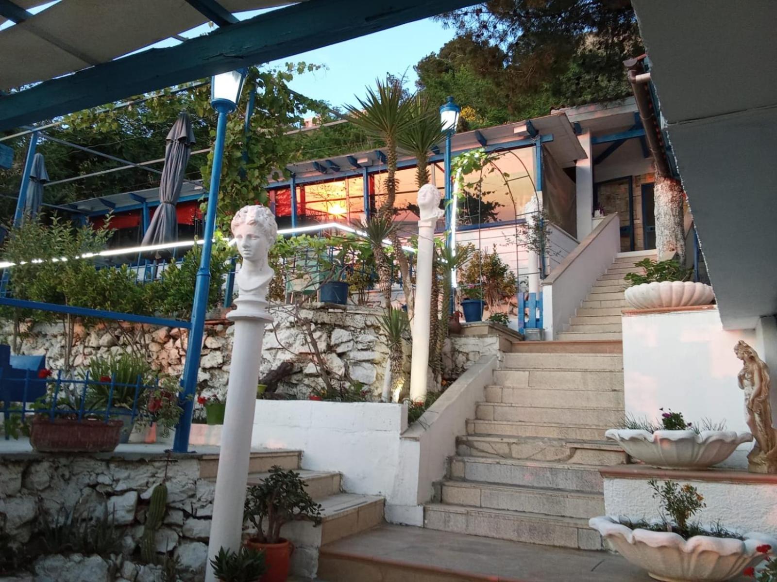 Tramonto Hotel Durrës Exterior foto